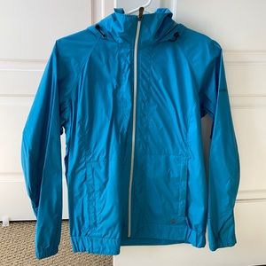 Columbia women’s rain resistant coat